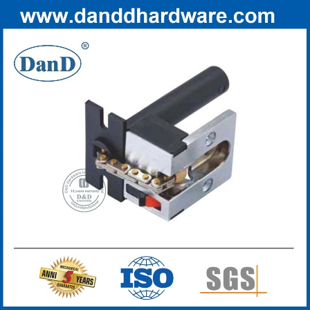 도어 체인 잠금