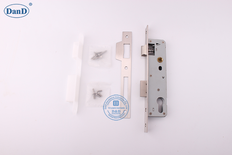 도어록-D 및 D 하드웨어