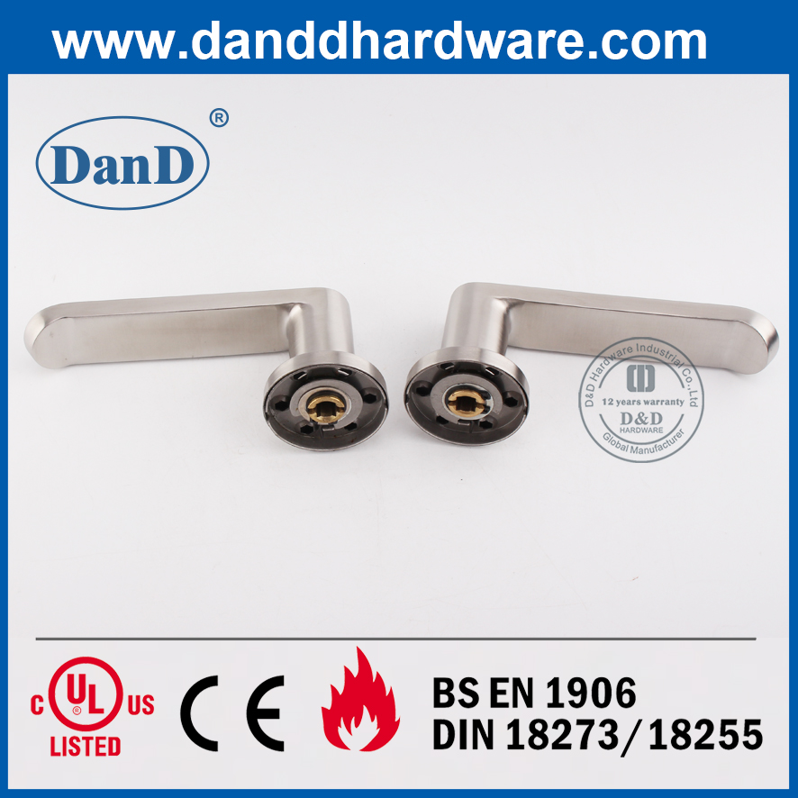 사용자 정의 등급 304 나무로 되는 Door-DDSH028용 솔리드 레버 외부 도어 핸들