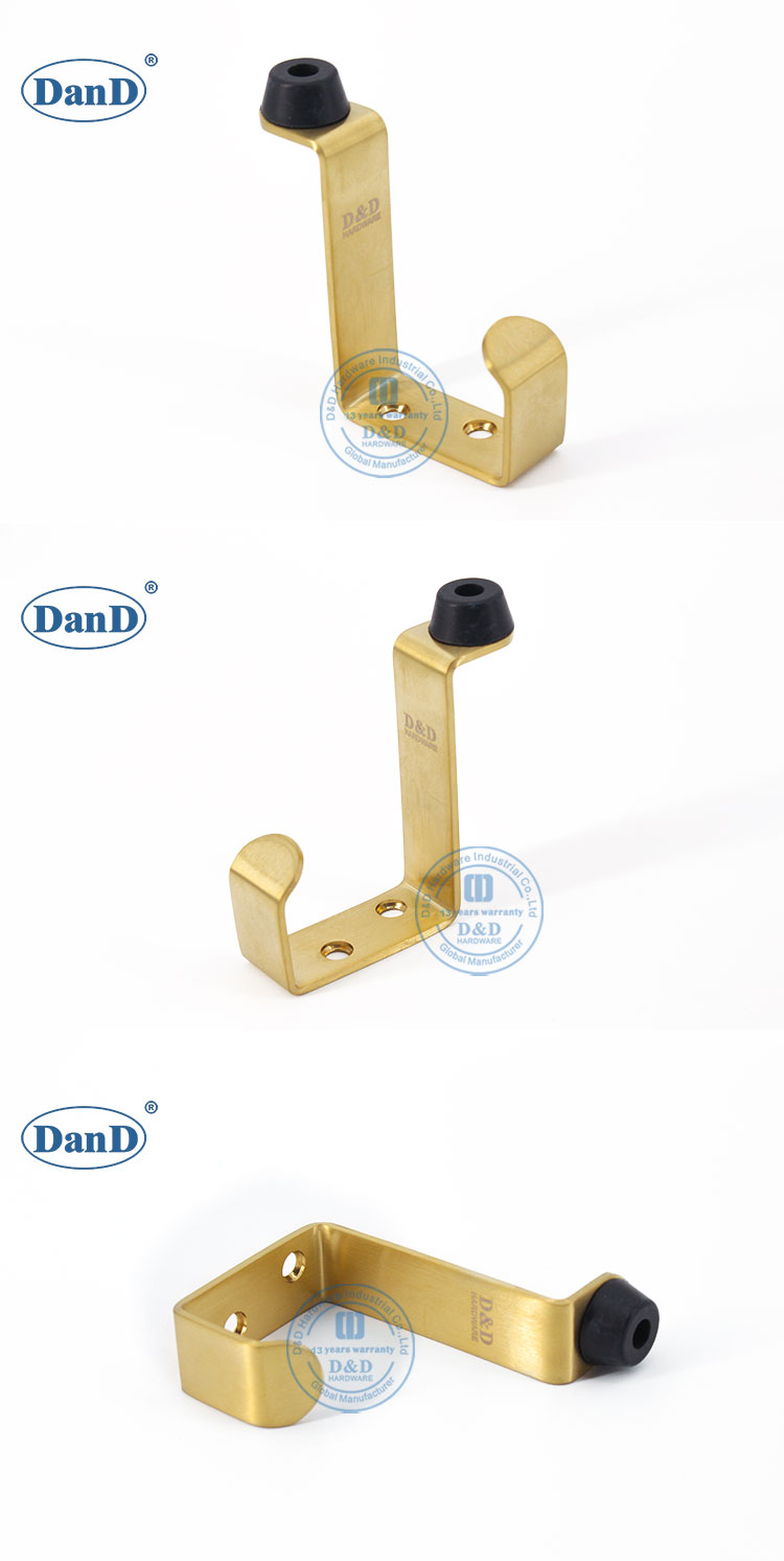 벽에 있는 도어 스토퍼