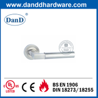 고품질 SUS304 실버 특수 목재 도어 레버 Handle-DDTH023
